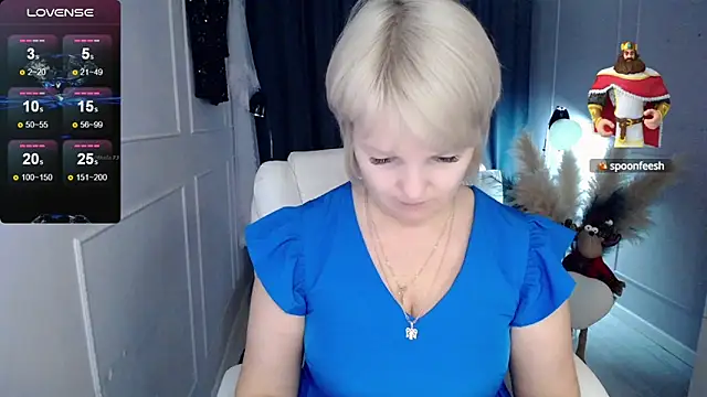 Snapshot of Juarnea chatting on 03-20-25, 01:48 Juarnea online show from 03-20-25, 01:48