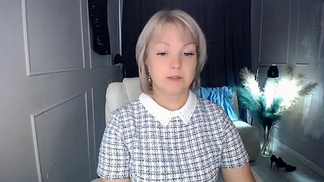 Snapshot of Juarnea chatting on 09-09-25, 11:21 Juarnea online show from 09-09-25, 11:21