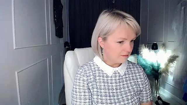 Snapshot of Juarnea chatting on 02-01-26, 10:47 Juarnea online show from 02-01-26, 10:47