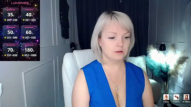 Snapshot of Juarnea chatting on 02-06-26, 11:35 Juarnea online show from 02-06-26, 11:35