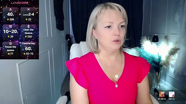 Snapshot of Juarnea chatting on 02-17-26, 09:28 Juarnea online show from 02-17-26, 09:28