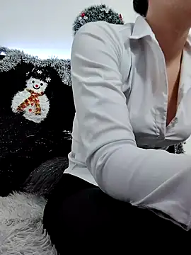 merlinaadams  online show from 12-13-25, 08:14