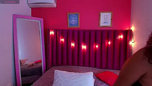 littleebonny online show from 12-25-24, 12:58