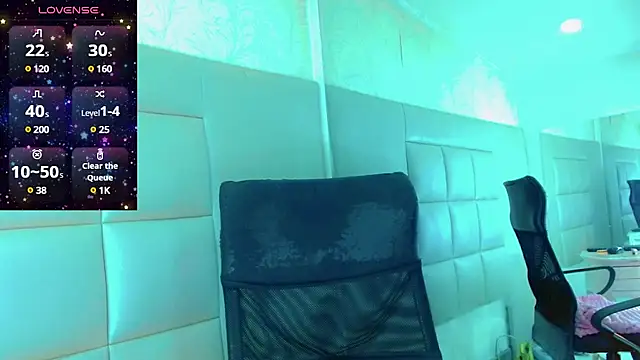 KayleighDreams  online show from 03-07-25, 09:29