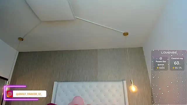 Snapshot of emily_parkerr chatting on 02-21-26, 02:29 emily parkerr online show from 02-21-26, 02:29