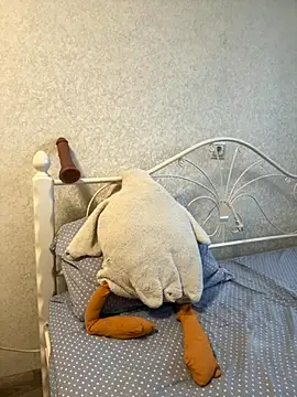 BeatriceTender online show from 12-03-25, 10:02