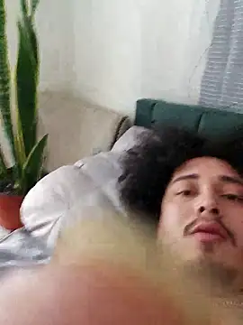 Snapshot of Warlock19975 chatting on 01-07-26, 03:36 Warlock19975 online show from 01-07-26, 03:36