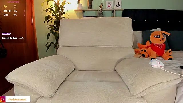 Snapshot of Neganhot_ chatting on 01-08-26, 02:03 Neganhot online show from 01-08-26, 02:03