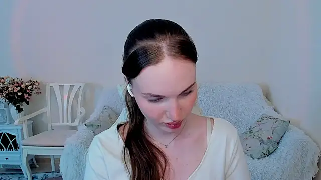 Snapshot of MishkaMe chatting on 06-09-26, 03:56 MishkaMe online show from 06-09-26, 03:56