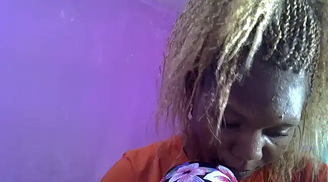 Snapshot of Cute_tamara chatting on 12-14-24, 07:51 Cute tamara online show from 12-14-24, 07:51