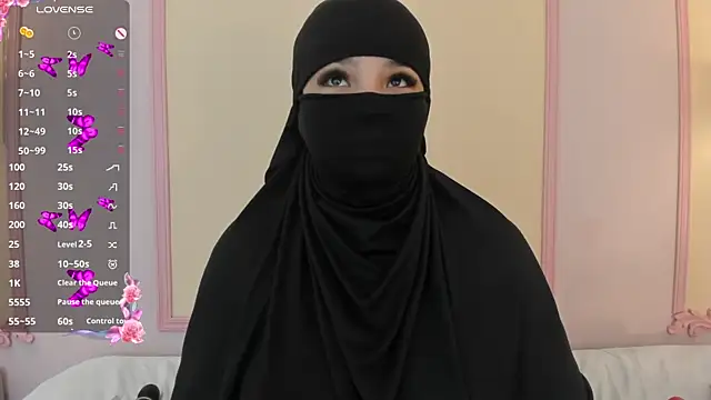 Snapshot of nashi_ra chatting on 04-29-26, 05:30 nashi ra online show from 04-29-26, 05:30