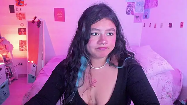 StephaniFox online show from 01-15-25, 05:08