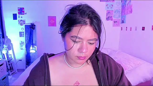 StephaniFox online show from 01-19-25, 04:01