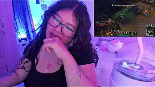 StephaniFox online show from 01-28-25, 05:11