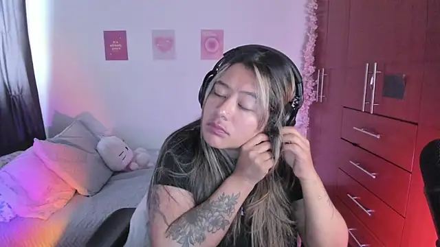 StephaniFox online show from 09-21-25, 09:16