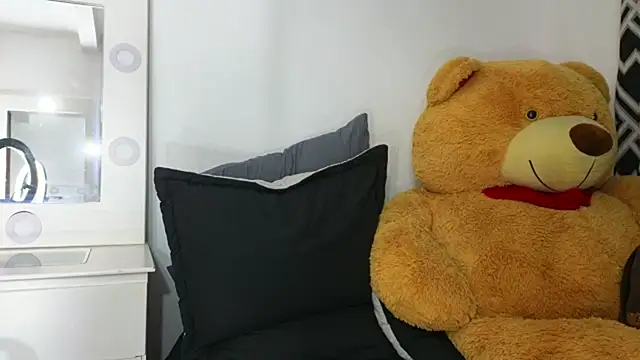 Dj scarlettmorreti online show from 02-12-25, 01:09