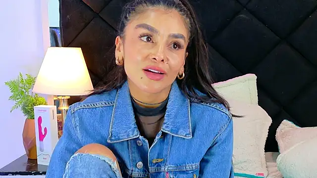 Holly Brensonexx  online show from 09-27-25, 02:16