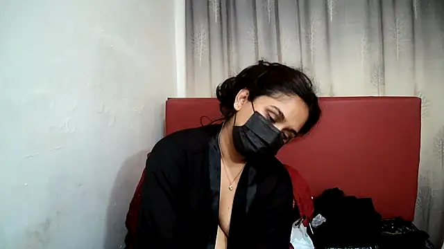 Cute Indian00 online show from 03-15-25, 11:40