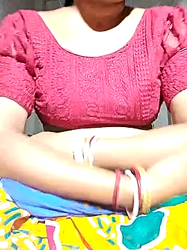 HotSexyBoudi online show from 03-23-26, 09:13