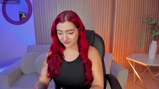 ViolettCastel online show from 02-25-25, 07:47