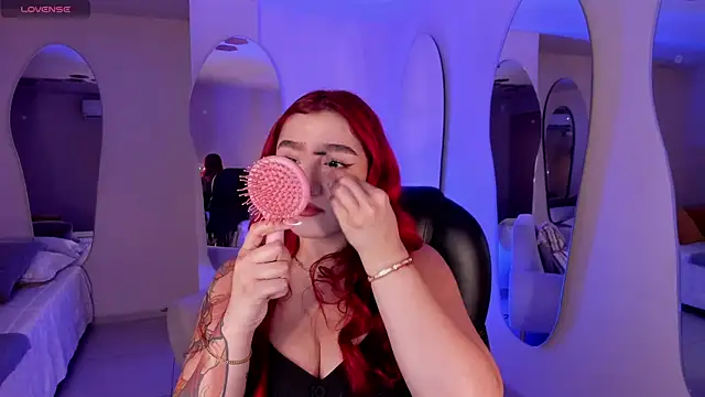 ViolettCastel online show from 09-29-25, 07:19