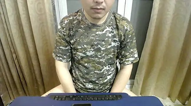 Snapshot of taiwansmalldickchubby chatting on 02-19-25, 07:38 taiwansmalldickchubby online show from 02-19-25, 07:38