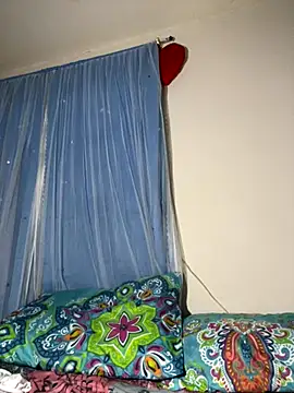 Kimmymadison- online show from 10-16-25, 07:48