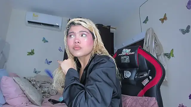 sofiacastillo01 online show from 09-22-25, 01:13