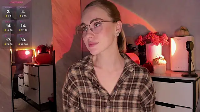 LoveGameSexx online show from 10-24-25, 04:36