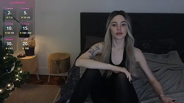 Snapshot of Sara_Tranquil chatting on 12-08-24, 10:25 Sara Tranquil online show from 12-08-24, 10:25