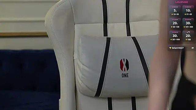 Snapshot of Sara_Tranquil chatting on 02-23-25, 01:42 Sara Tranquil online show from 02-23-25, 01:42