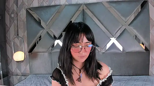 SaraMartini1 online show from 01-28-25, 12:54