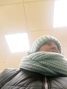 Snapshot of Women-pleasures chatting on 01-03-25, 06:46 Women-pleasures online show from 01-03-25, 06:46