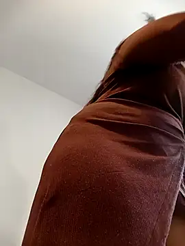 Snapshot of Women-pleasures chatting on 02-25-25, 06:47 Women-pleasures online show from 02-25-25, 06:47