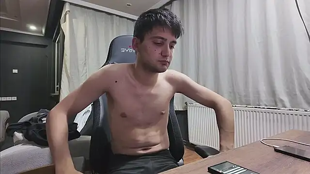 Snapshot of istebenboylebiradamim chatting on 12-13-24, 06:27 istebenboylebiradamim online show from 12-13-24, 06:27