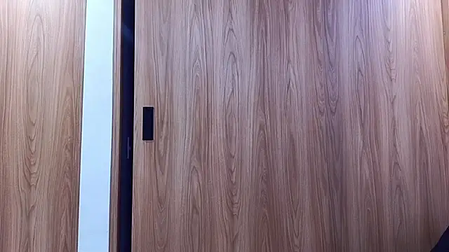 Molly ADY online show from 10-20-25, 04:57