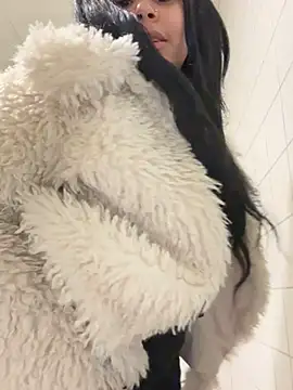 HaileyDiana online show from 03-01-25, 09:51