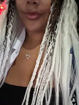 HaileyDiana online show from 09-10-25, 08:31