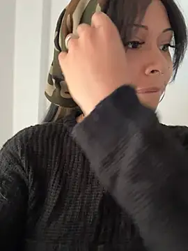 HaileyDiana online show from 04-15-26, 12:23