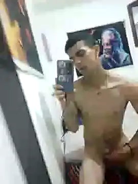 Snapshot of Restrepo300 chatting on 12-11-24, 02:09 Restrepo300 online show from 12-11-24, 02:09