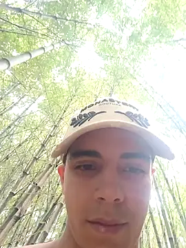 Snapshot of Restrepo300 chatting on 11-29-25, 06:00 Restrepo300 online show from 11-29-25, 06:00