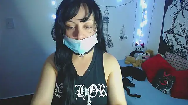 Snapshot of lili_peach chatting on 12-13-24, 11:50 lili peach online show from 12-13-24, 11:50