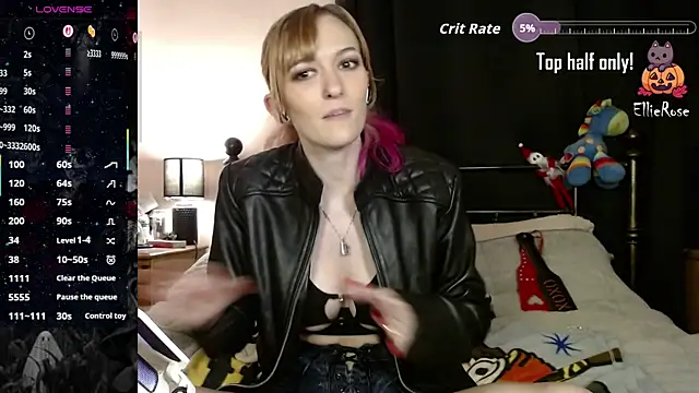 Snapshot of EllieeRose chatting on 06-16-26, 05:26 EllieeRose online show from 06-16-26, 05:26