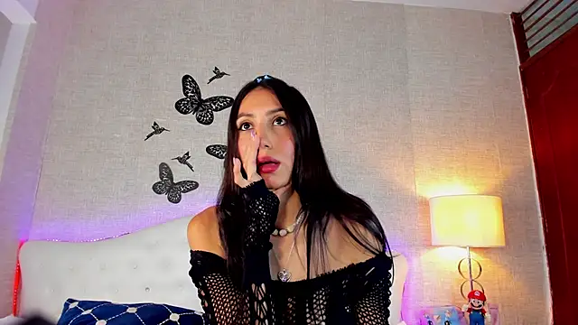 Snapshot of LyaEvanss chatting on 02-20-25, 02:29 LyaEvanss online show from 02-20-25, 02:29