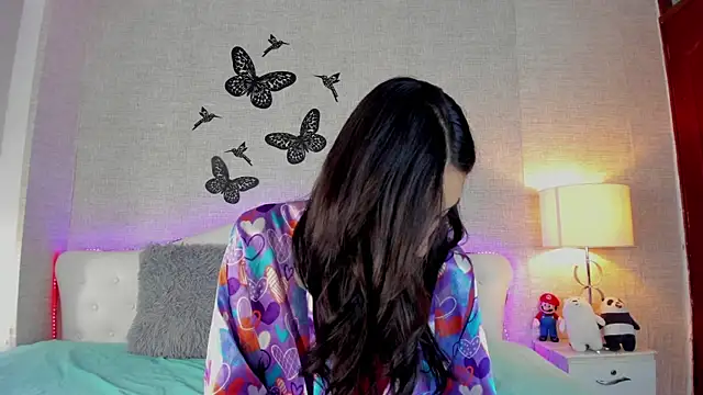 Snapshot of LyaEvanss chatting on 03-19-25, 02:37 LyaEvanss online show from 03-19-25, 02:37