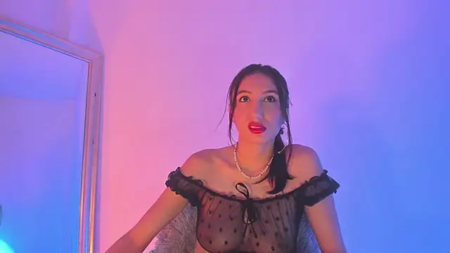 Snapshot of LyaEvanss chatting on 10-08-25, 01:42 LyaEvanss online show from 10-08-25, 01:42