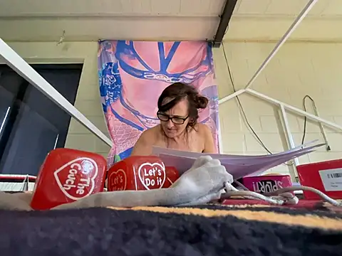 Snapshot of CountrySwingers1987 chatting on 12-31-24, 04:46 CountrySwingers1987 online show from 12-31-24, 04:46