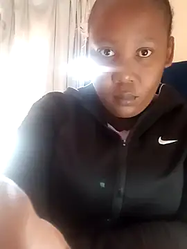 Snapshot of NippleMilkXx chatting on 10-17-25, 07:22 NippleMilkXx online show from 10-17-25, 07:22