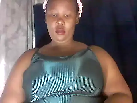 Snapshot of NippleMilkXx chatting on 11-04-25, 10:25 NippleMilkXx online show from 11-04-25, 10:25