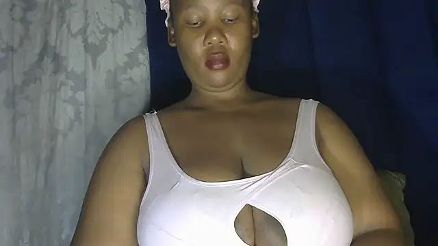 Snapshot of NippleMilkXx chatting on 11-06-25, 02:12 NippleMilkXx online show from 11-06-25, 02:12